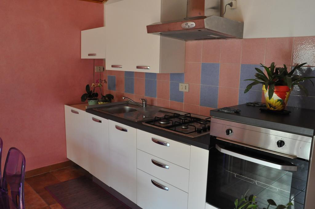 Villa La Vite Sul Tetto Agugliano Exterior foto